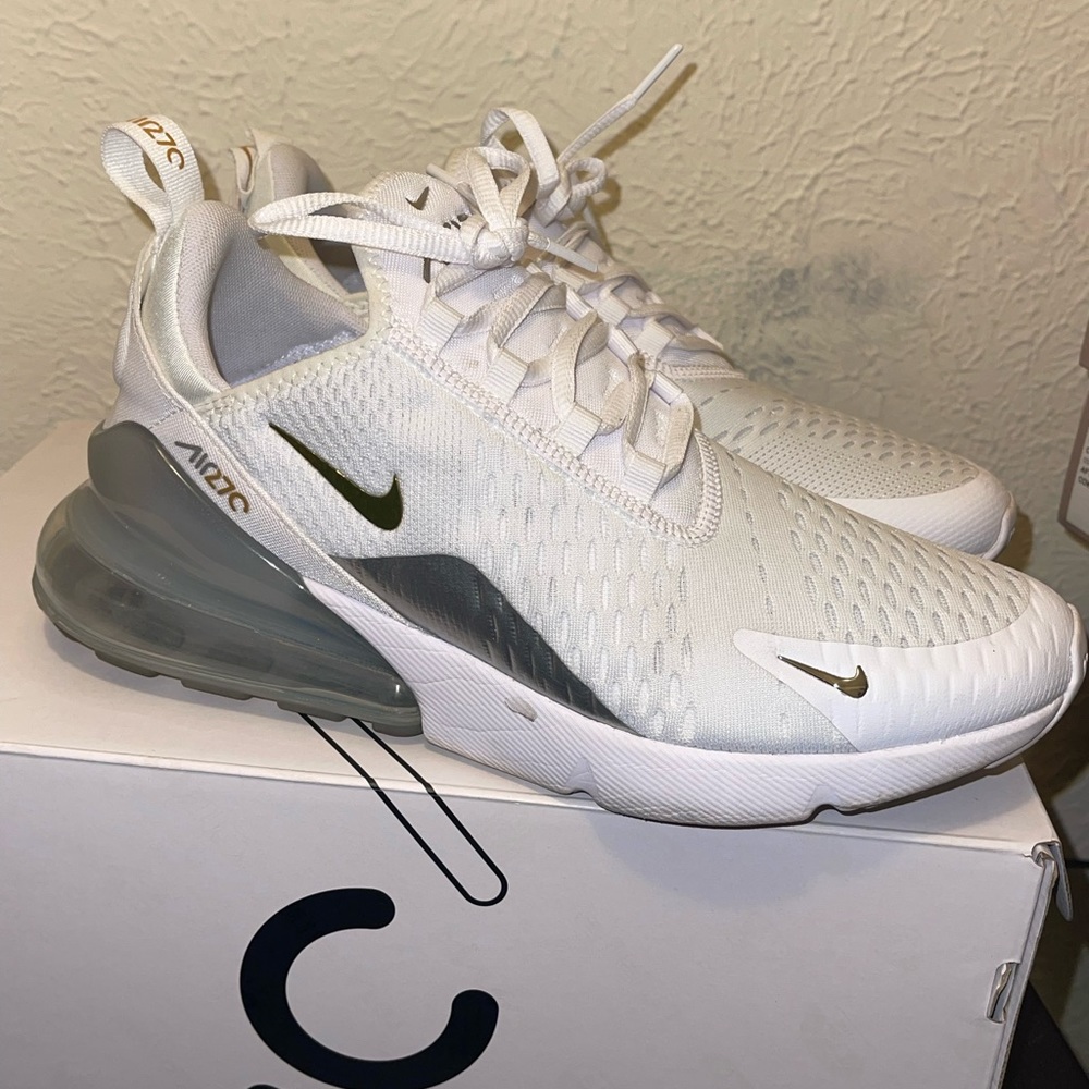 Air Max 270